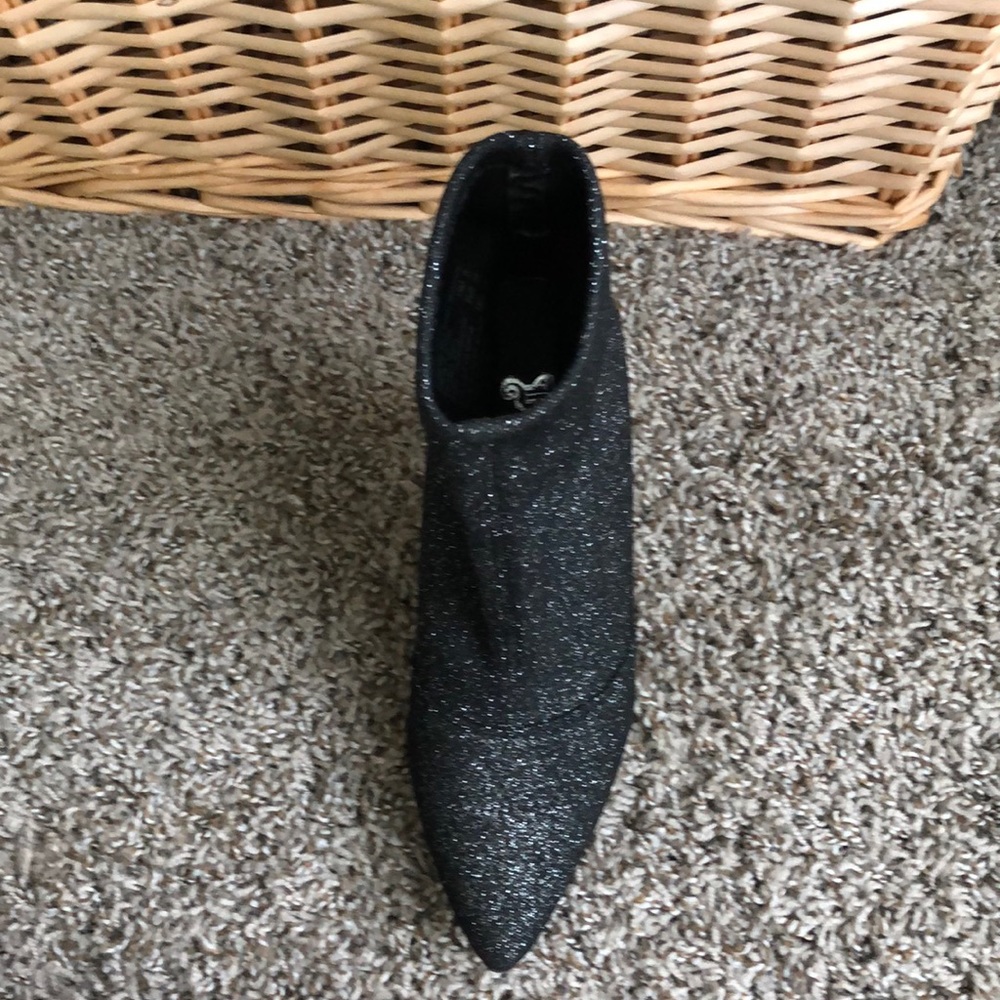 Brash booties - Picture 3 of 7